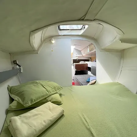 Hotel en barco Location Un Petit Voilier La Rochelle (Charente-Maritime)