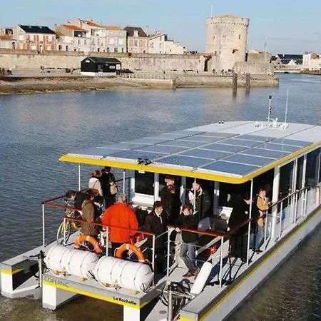 Location Un Petit Voilier Hotel en barco La Rochelle (Charente-Maritime)