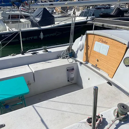 Location Un Petit Voilier *