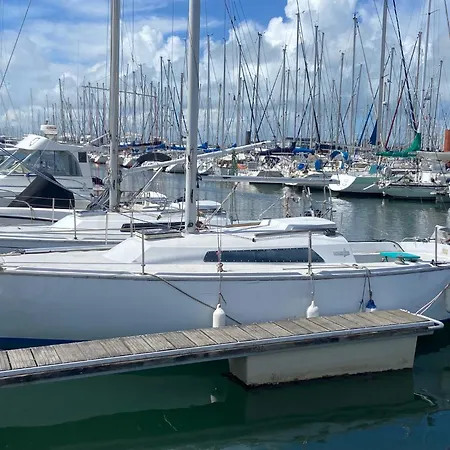 Location Un Petit Voilier Botel La Rochelle (Charente-Maritime)
